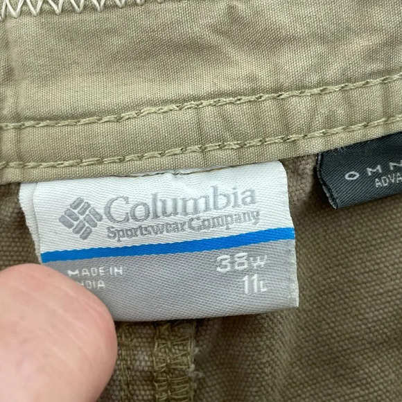 Columbia Mens Omni-Shield Advanced Repellency Khaki Cargo Shorts 38W 11L 0071 - Picture 3 of 10